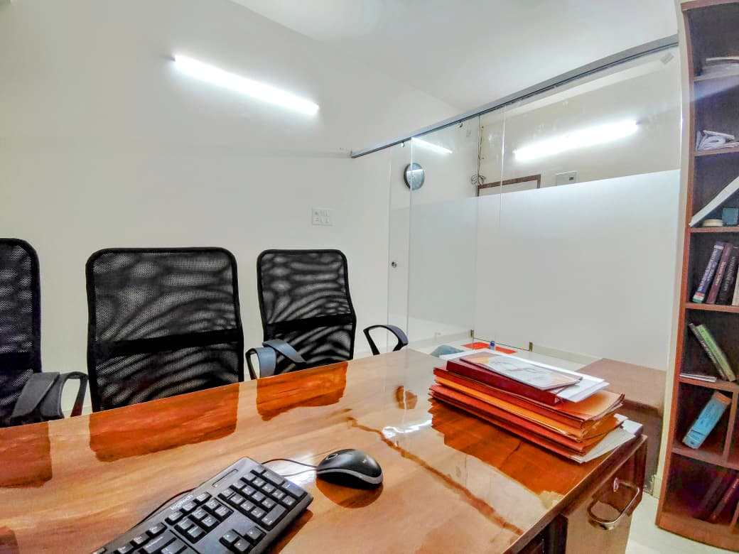 divorce-lawyer-in-pune-office